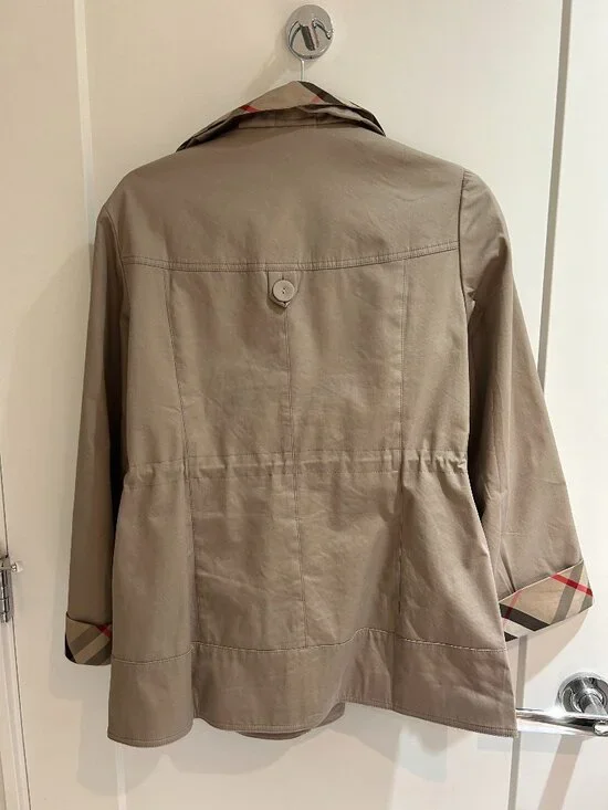 Jacket - Picture 3 of 3